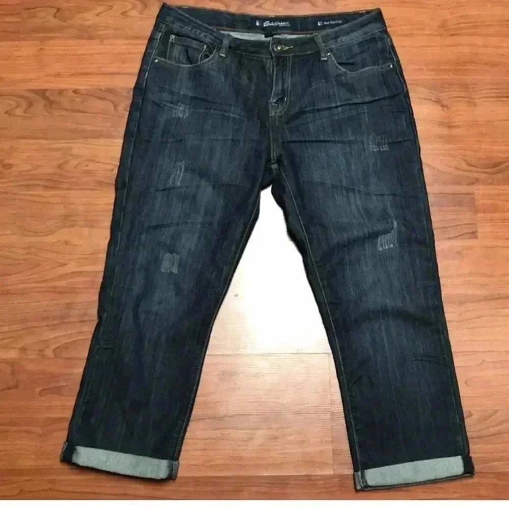 Salts Works Med Rise Dark Distressed crops, size 8